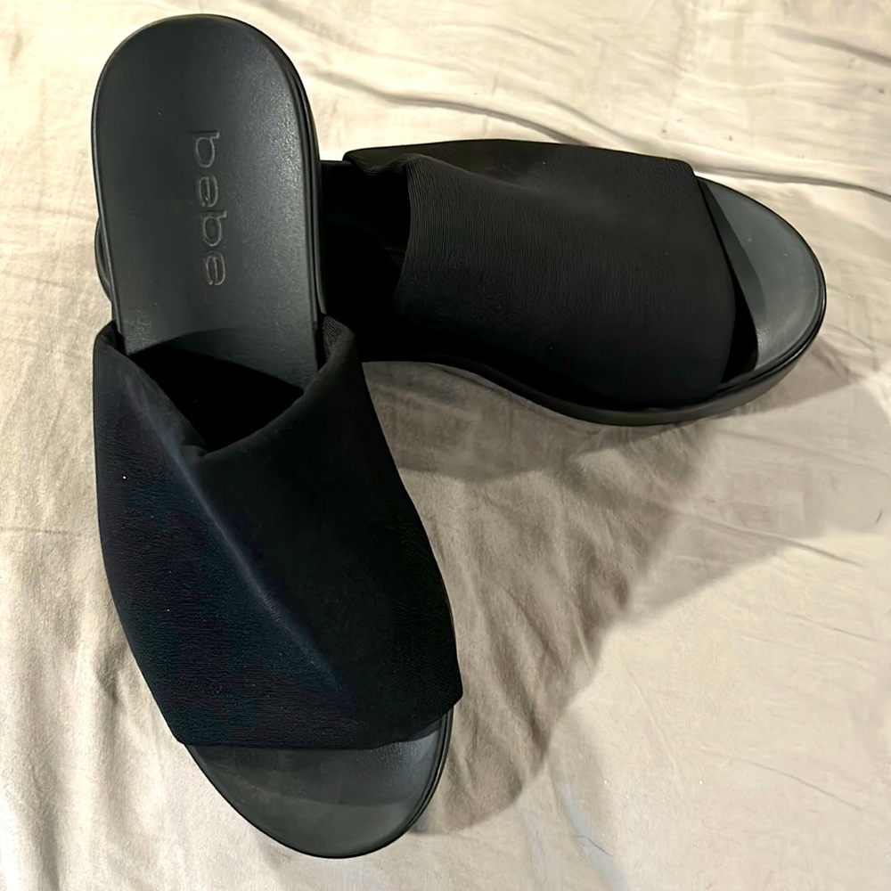 BEBE Y2K vintage stretchy platform sandal!